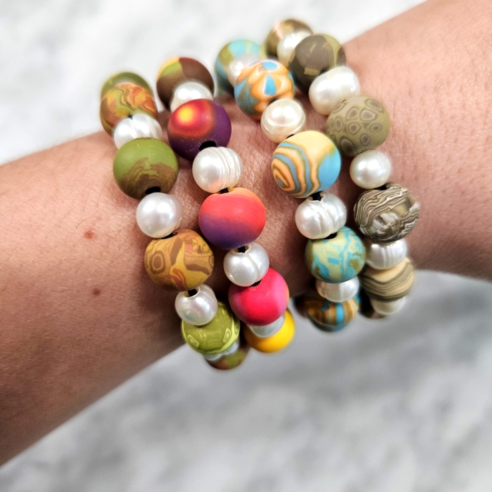 Bracelet - Viva Beads - Polymer Clay Beads and Freshwater Pearls w/Elastic Band